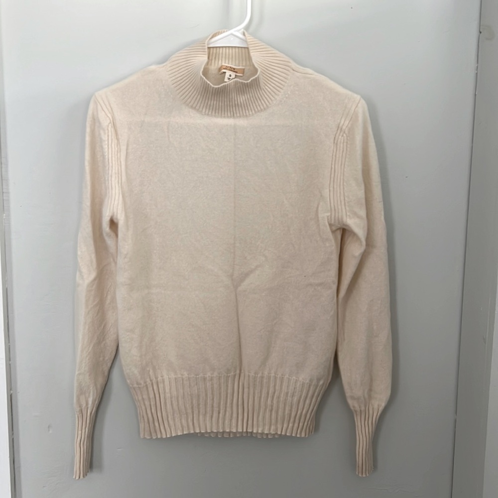 J.Crew size small 100% cashmere sweater